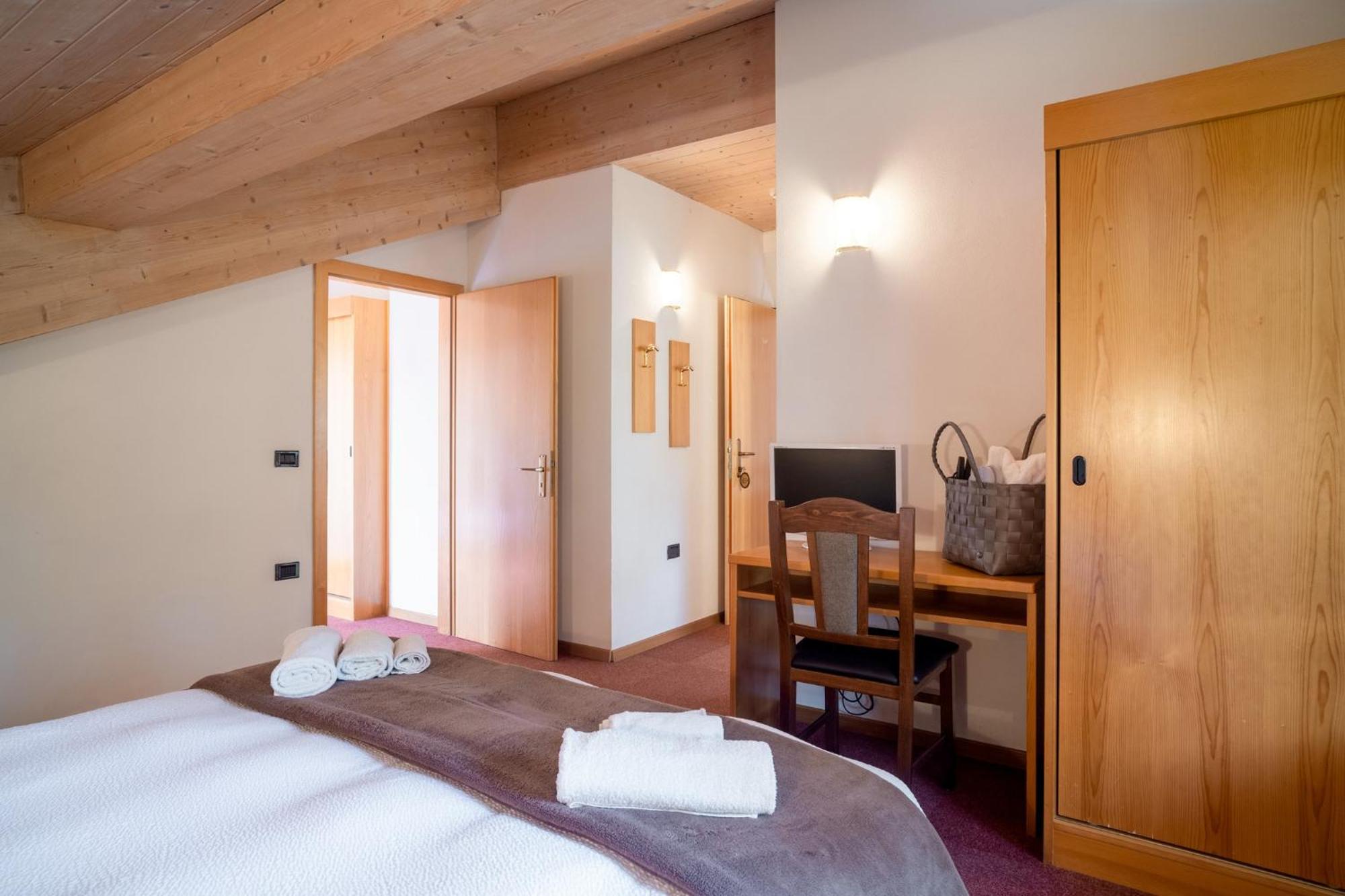 Hotel Piccola Baita Molveno Ngoại thất bức ảnh