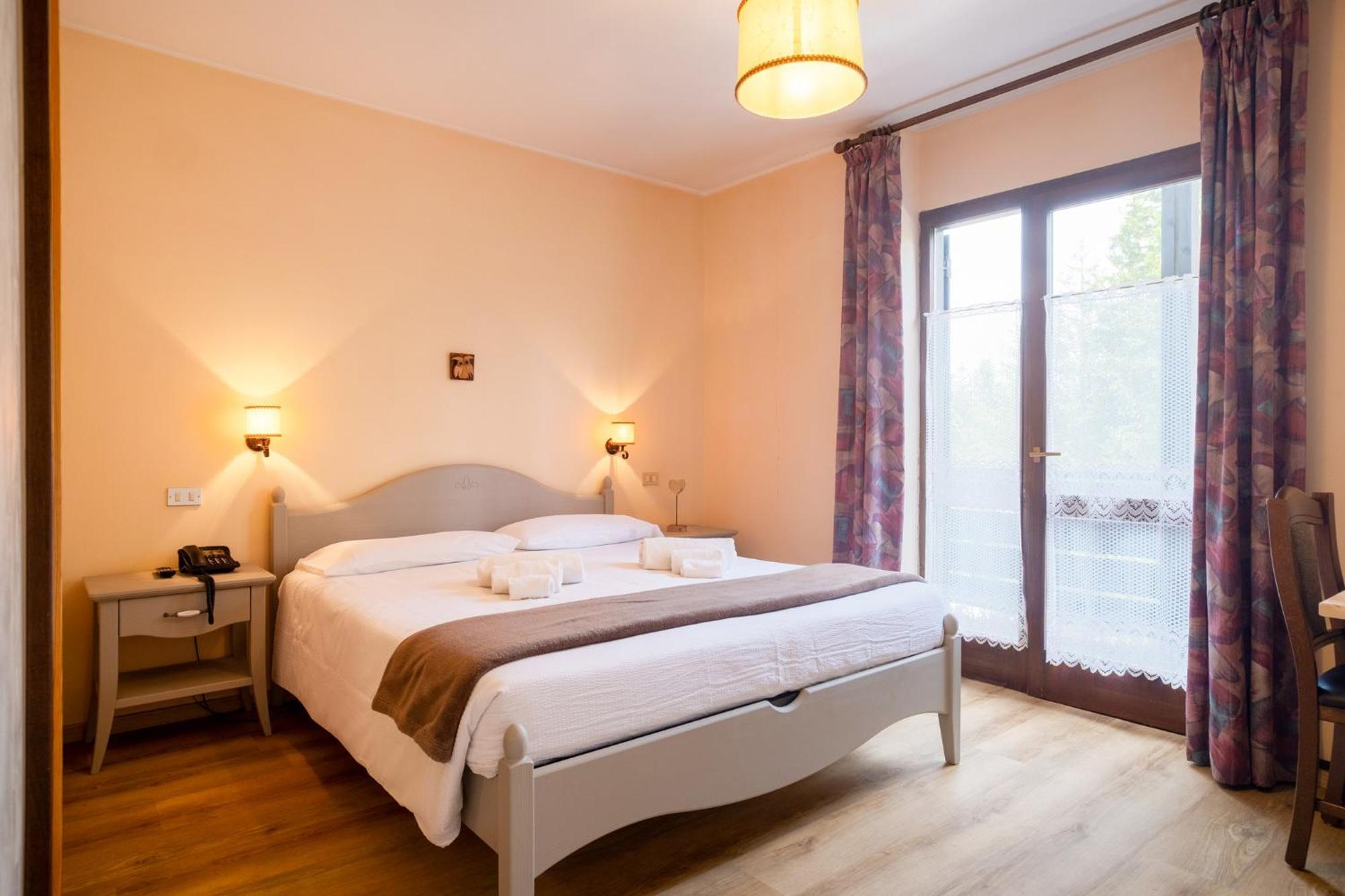 Hotel Piccola Baita Molveno Phòng bức ảnh
